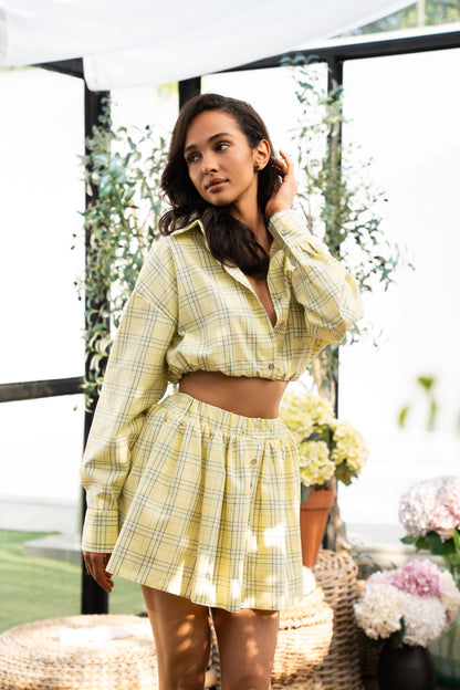 Outfit shirt + skirt-shorts yellow