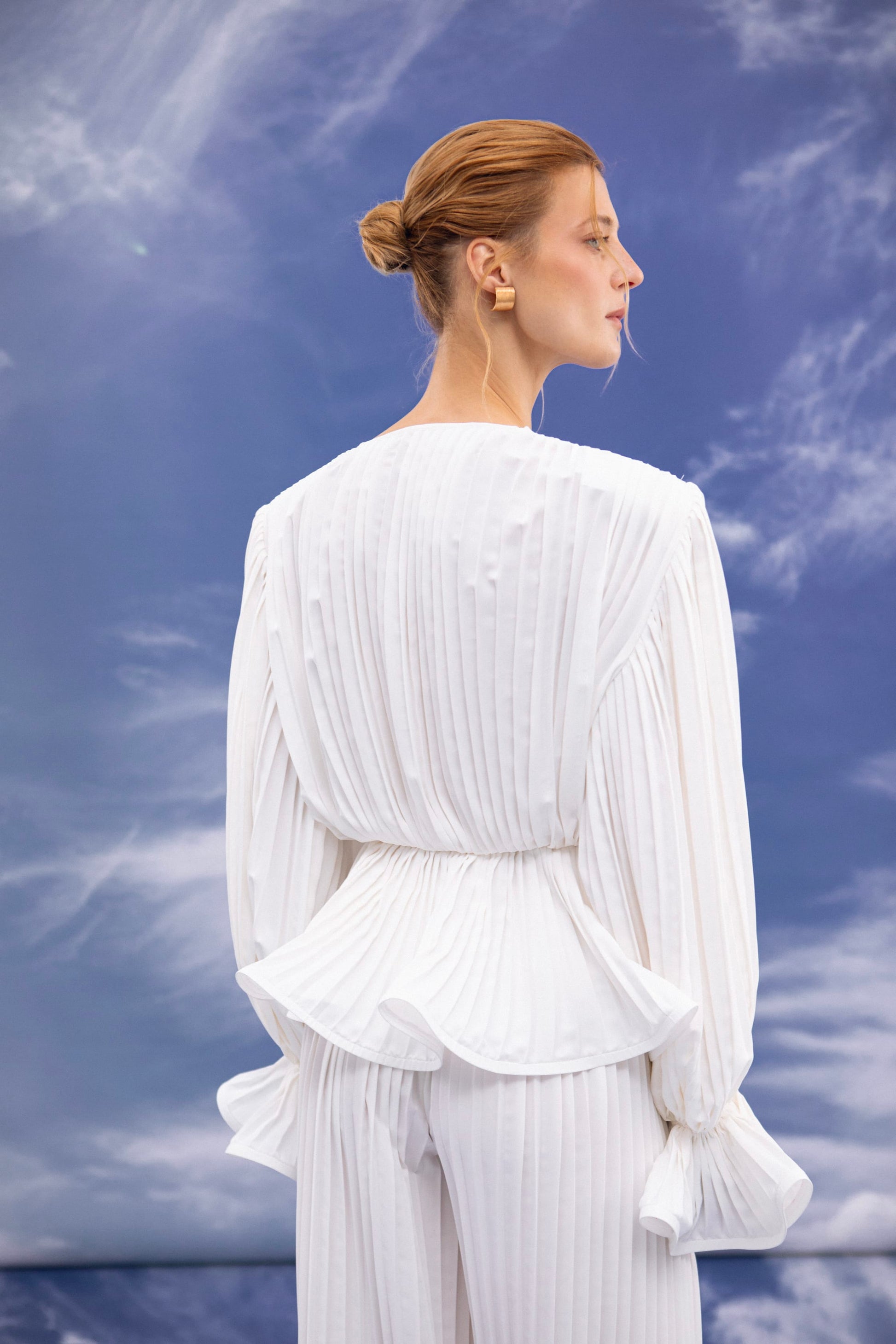 Pleated suit Ivory