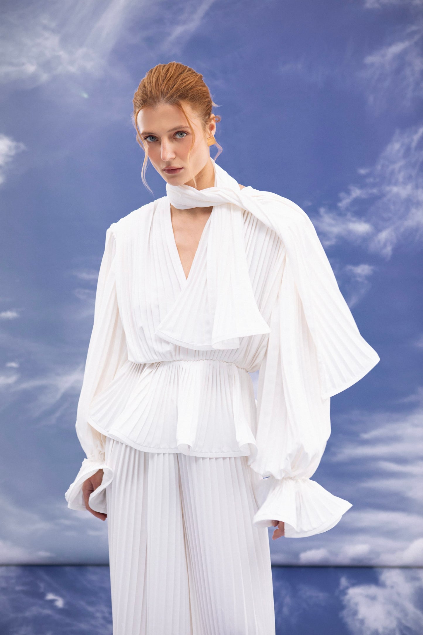 Pleated suit Ivory