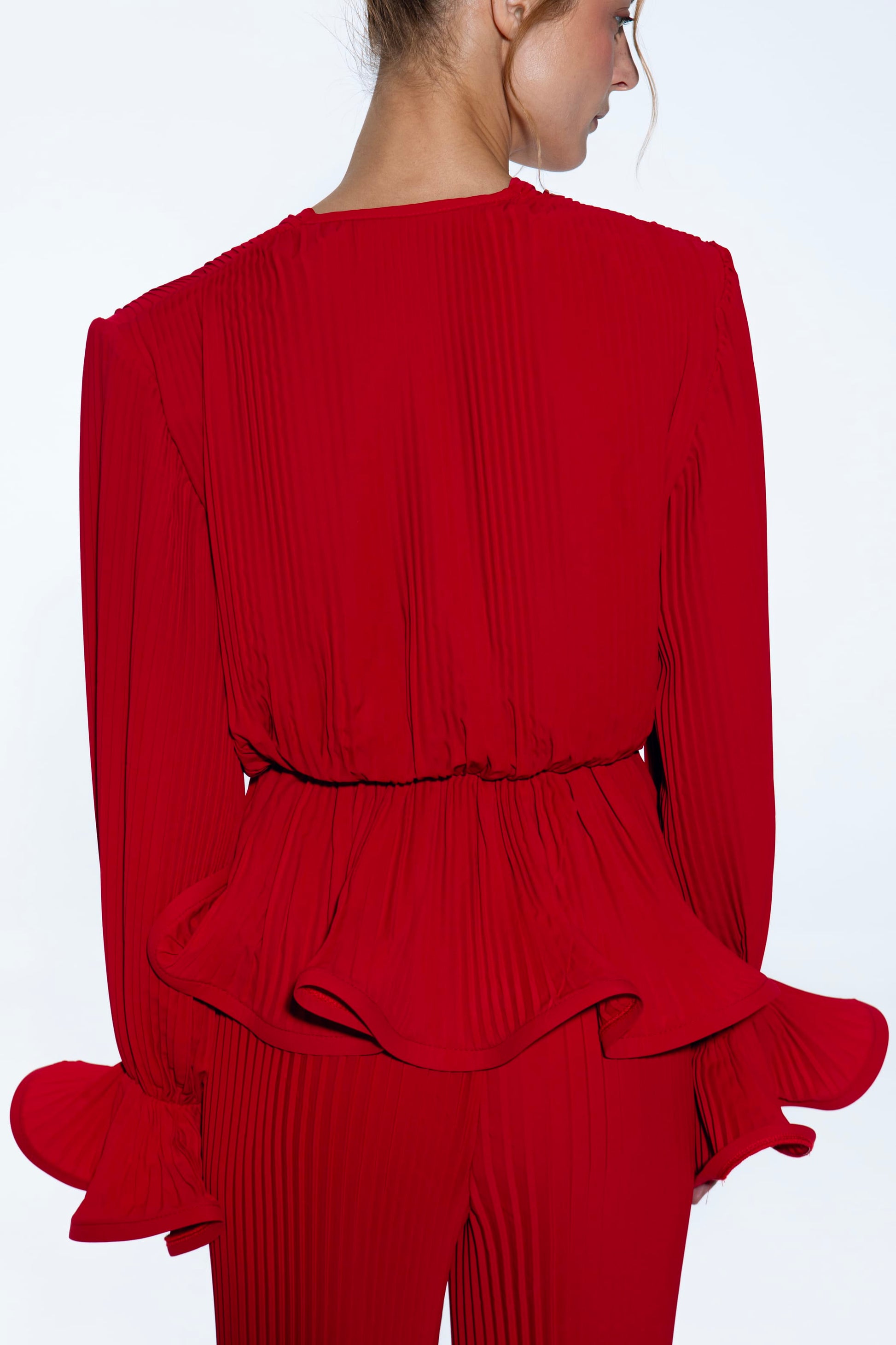 Pleated suit Red