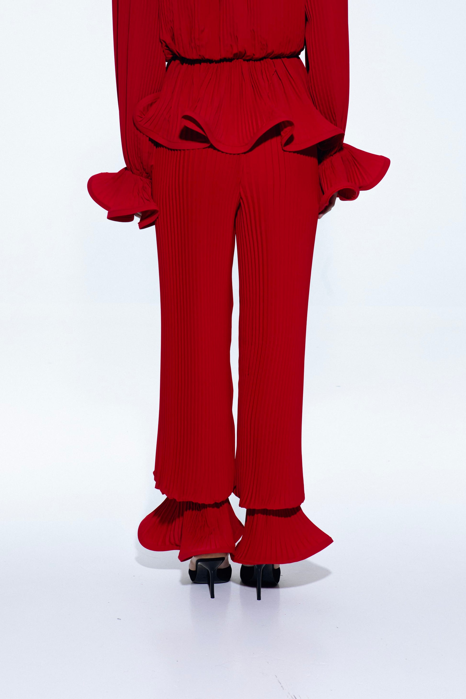 Pleated suit Red